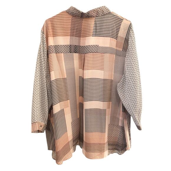 Rose + Olive 2X. NWOT Abstract Career Work Button Up Blouse - Picture 6 of 6